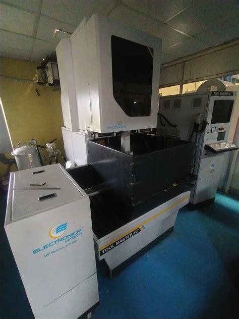 cnc machine manufacturer in hosur|Falcon Precision.